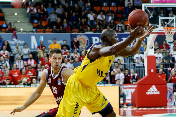 让中国队在 让中国队在